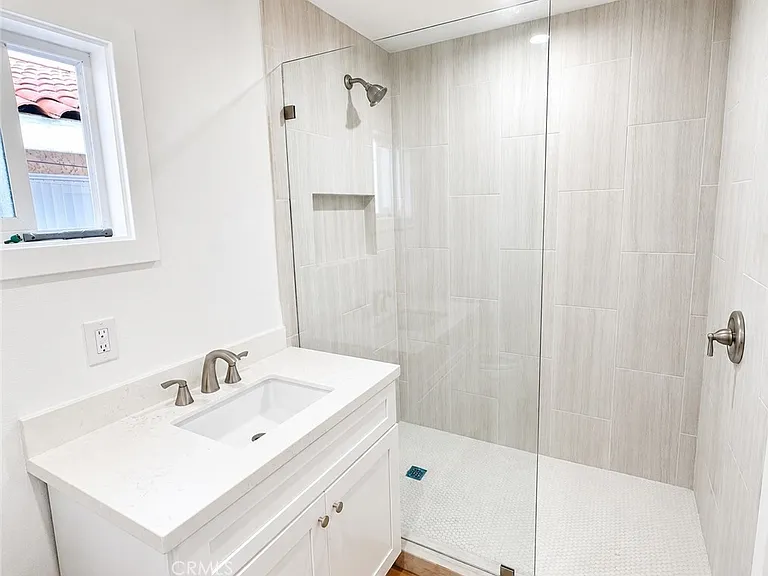 2603 Calle Del Comercio #D — Photo 6