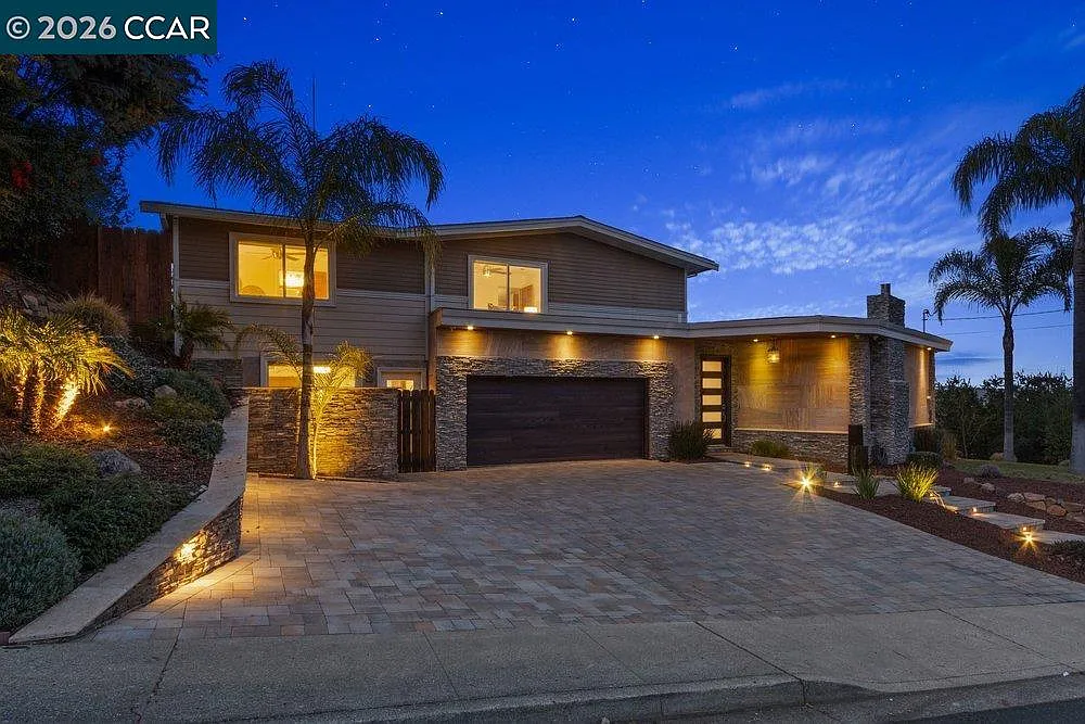 2083 Magnolia Way photo 1