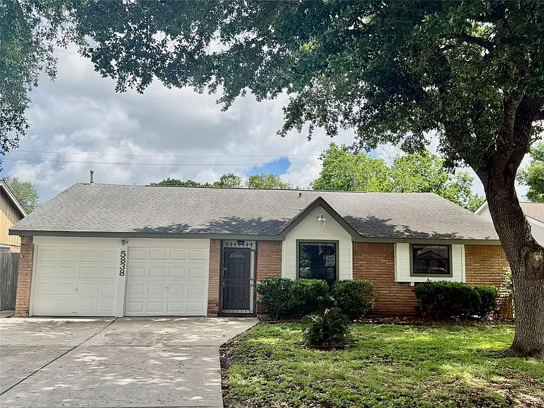 5838 Ludington Dr — Photo 1