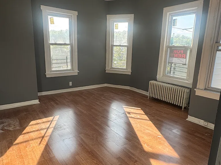 107 Jersey St #3 — Photo 4