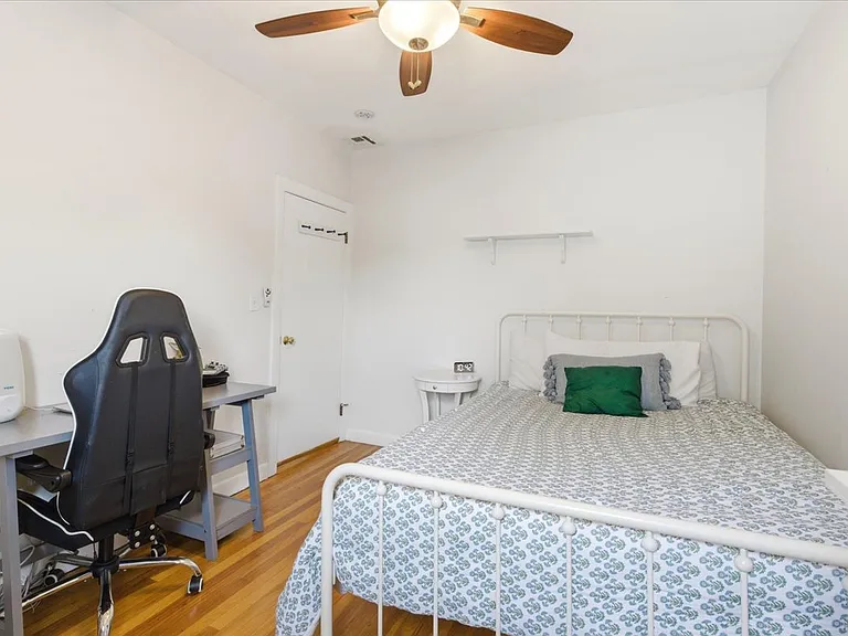 191-193 Cornell St #2 — Photo 21