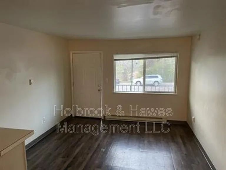 1714 Stover St #2G — Photo 3