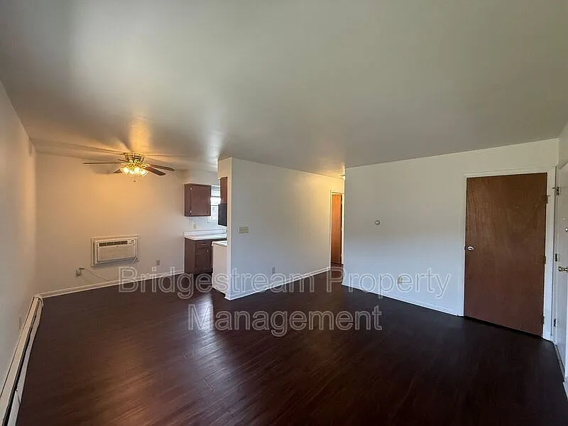 Building Photo - 111-4 Imperial Ct