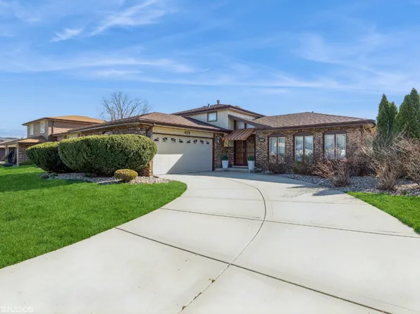 429 S Dante Ave, Glenwood, IL 60425