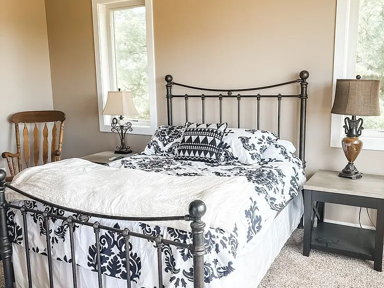 220 Meadow Woods Dr — Photo 14