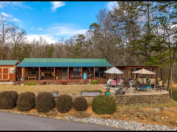 669 N Fleetwood Ln, Fair Play, SC 29643