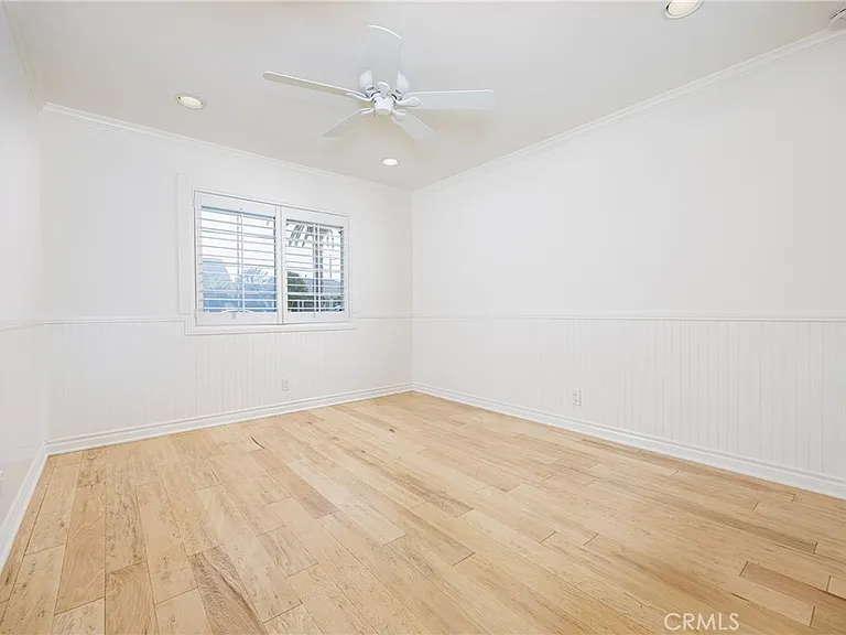 408 Flower St — Photo 26