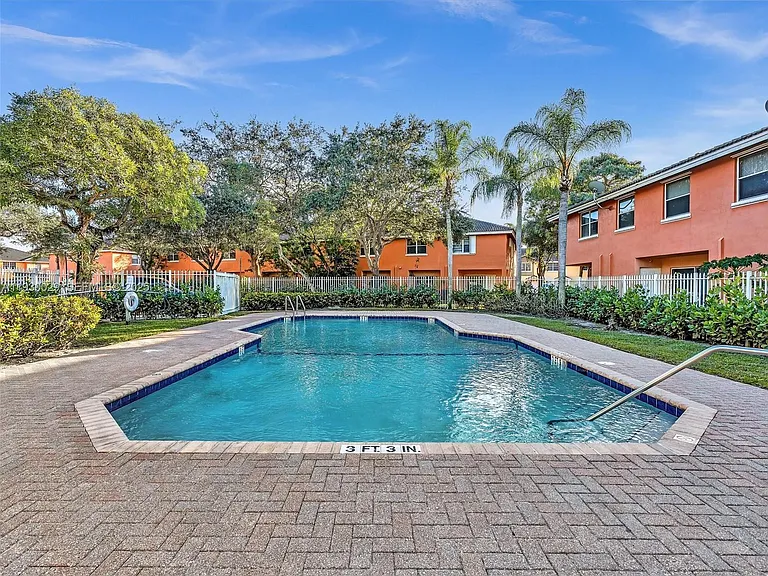 6747 Sienna Club Dr — Photo 10