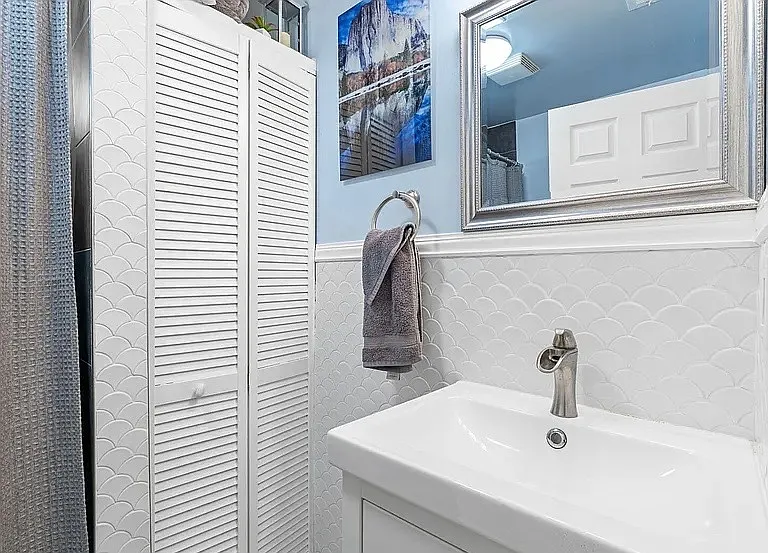309 E Mistletoe Ave — Photo 8