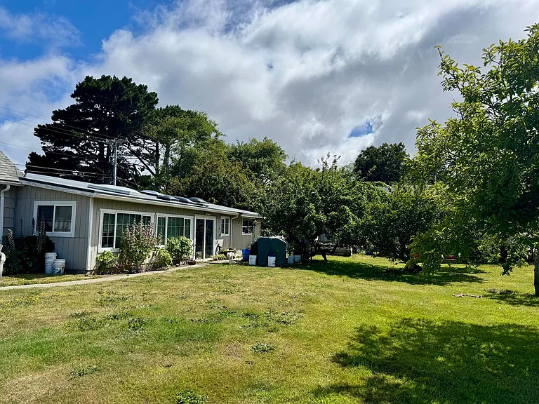 420 11th St SE — Photo 10