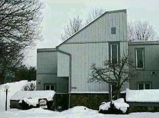 53432 Stoneridge Dr APT A, South Bend, IN 46637
