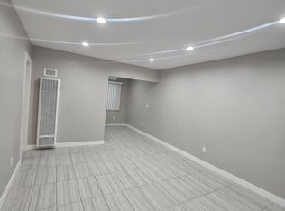 7365 Emily Ln #18, Downey, CA 90242