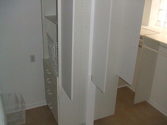 3rd image of 1433 W Farragut Ave #1