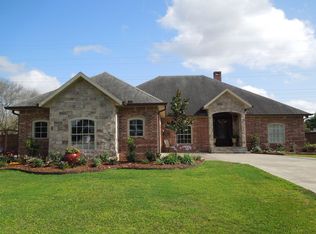 104 Hunters Ln, Lafayette, LA 70507