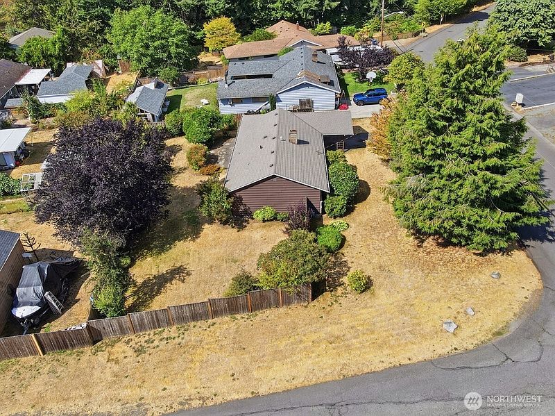 2nd image of 3815 S 179th Street