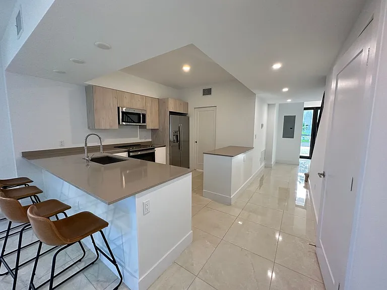 5481 W Oak Way — Photo 3