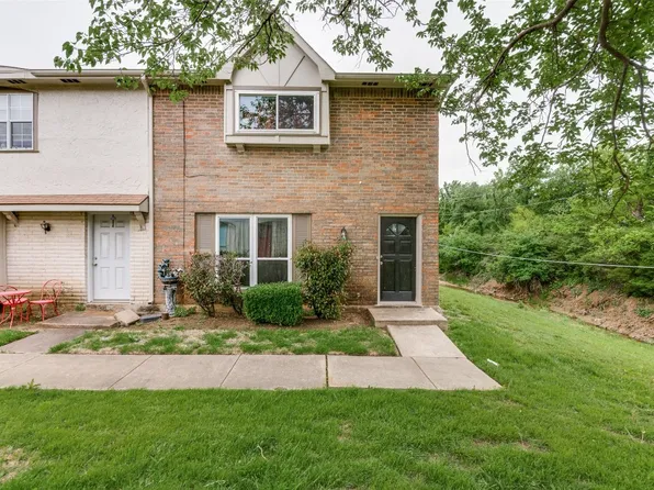 109 W Mountain Creek Dr #13, Grand Prairie, TX 75052