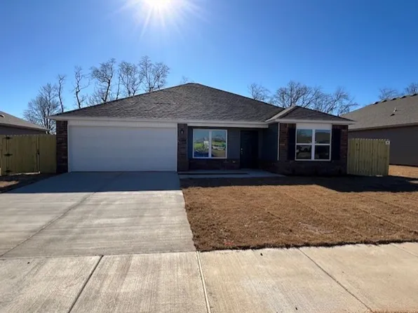 2749 Biddie St, Pea Ridge, AR 72751