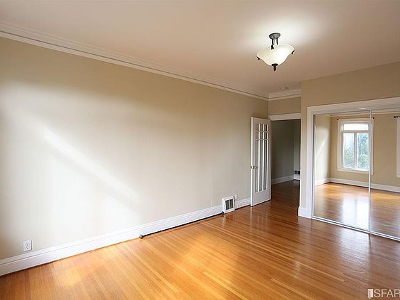 3rd image of 2941 Gough St APT 4