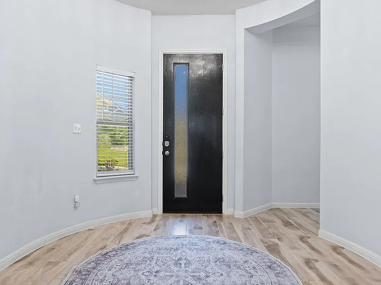 1801 Baleric Dr — Photo 5