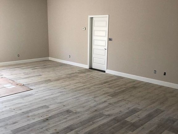 5th image of 416 Holland Springs Dr