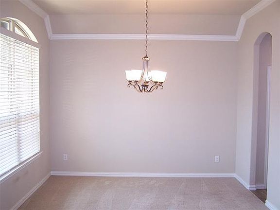 2nd image of 2701 Driftwood Creek Trl