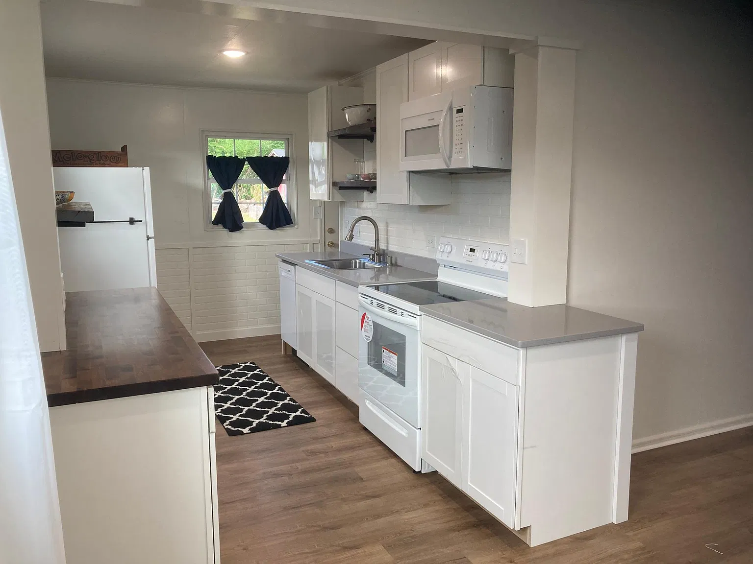 3 bed, 912 sqft, $1,500 — Photo 4