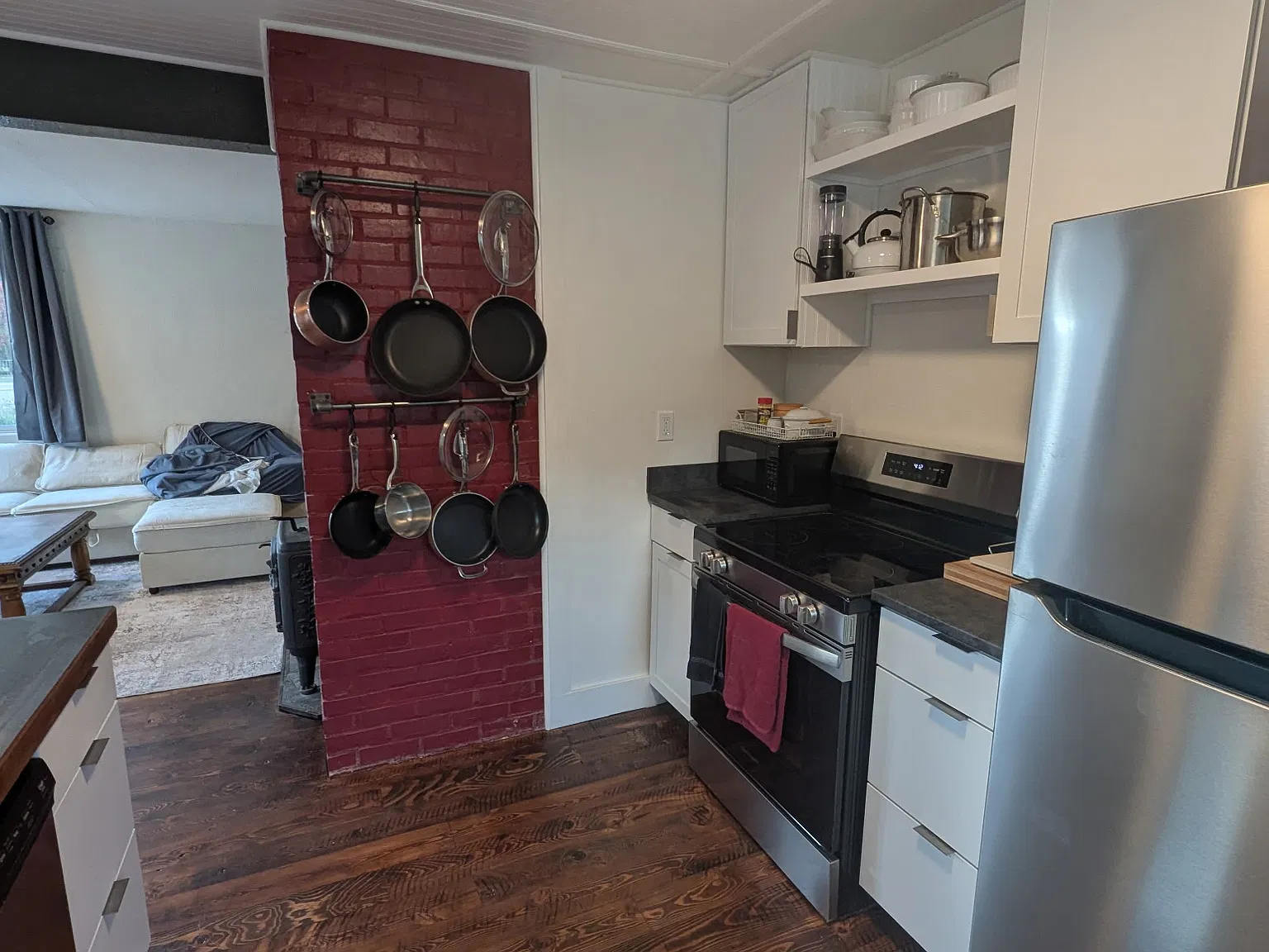 3 bed, 1378 sqft, $2,950 — Photo 4