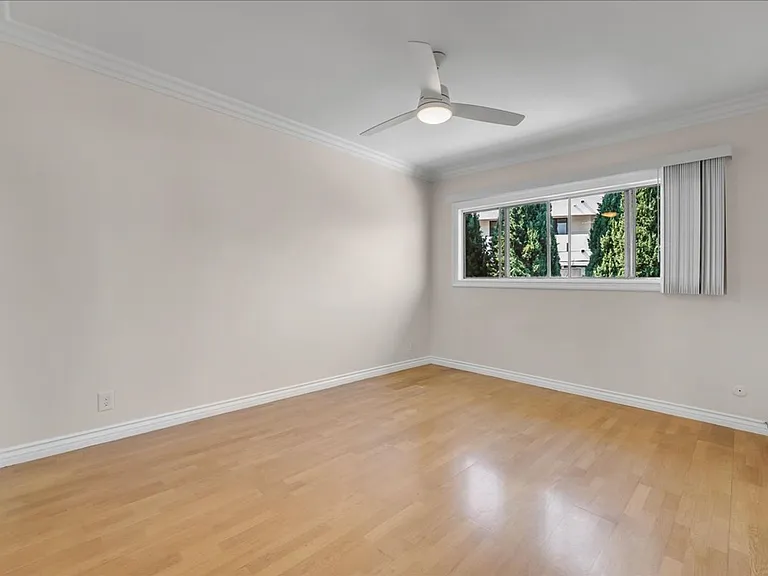 11661 Erwin St #15 — Photo 13