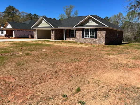 3360 Alpenglow Dr, Dalzell, SC 29040