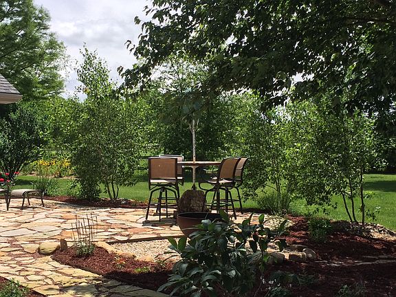 2nd image of 1931 Riverview Dr