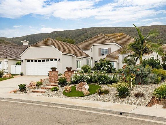 4th image of 1217 Las Vistillas Ln