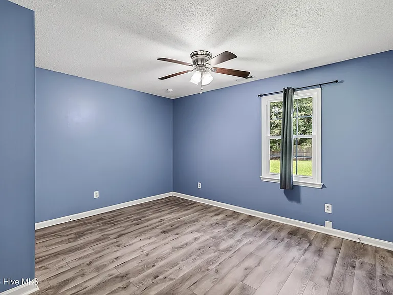 509 Redwood Pl — Photo 11