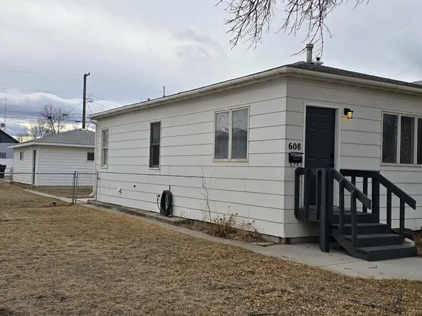 608 3rd Ave SW, Great Falls, MT 59404