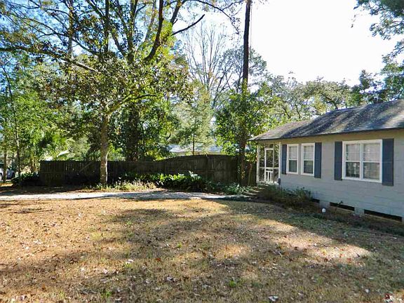 4th image of 619 Truett Dr