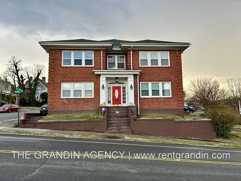202 Elm Avenue - A3 — Photo 1