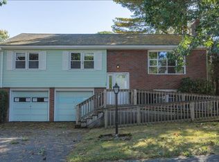 14 Bowen Rd, Peabody, MA 01960