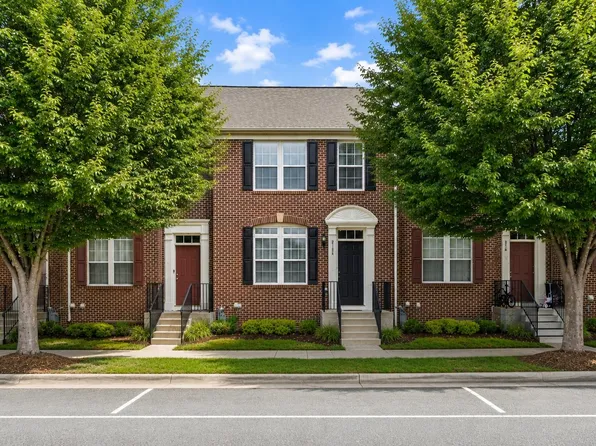 2134 Lockwood Dr, Charlottesville, VA 22911