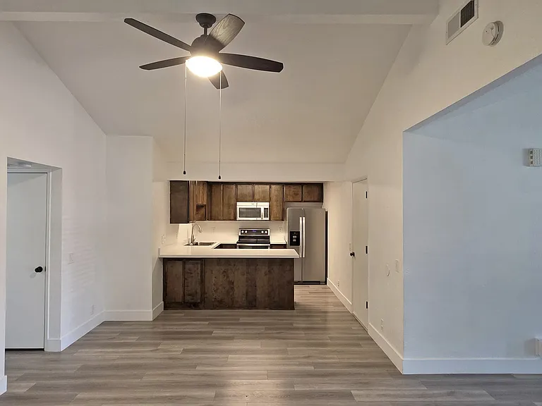 134 Globe Ave — Photo 4