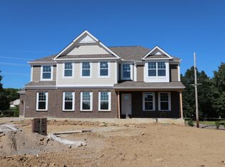 1931 Woodgrove Dr, Springboro, OH 45066