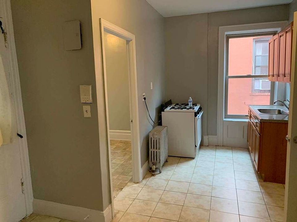 1st image of 24-32 43rd St #7