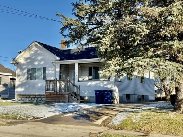 1326 Crosat St, La Salle, IL 61301