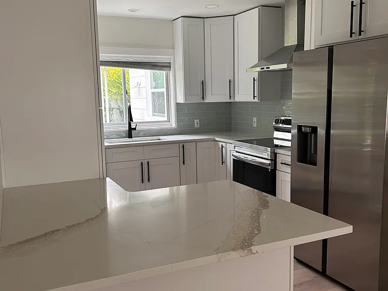 10206 N Oakleaf Ave — Photo 4
