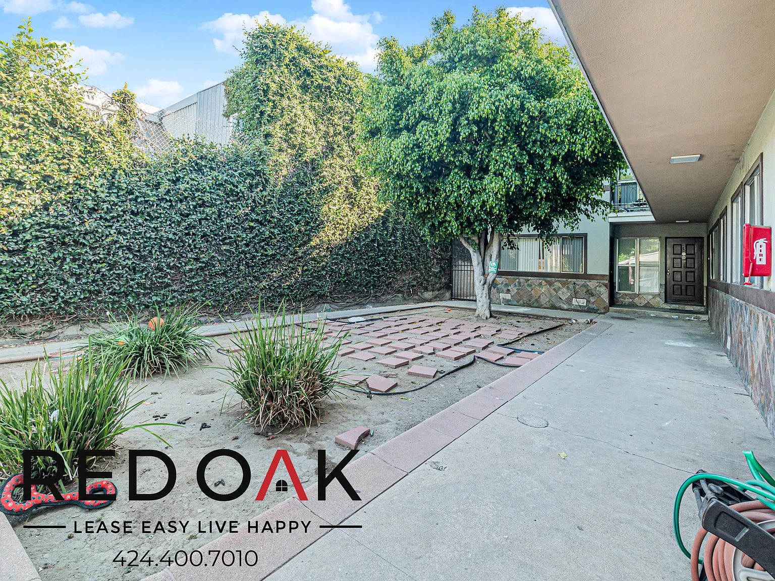 6803 Long Beach Blvd — Photo 3