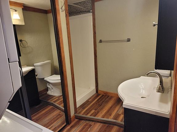 Bath/Laundry with Large Closet (behind mirror)