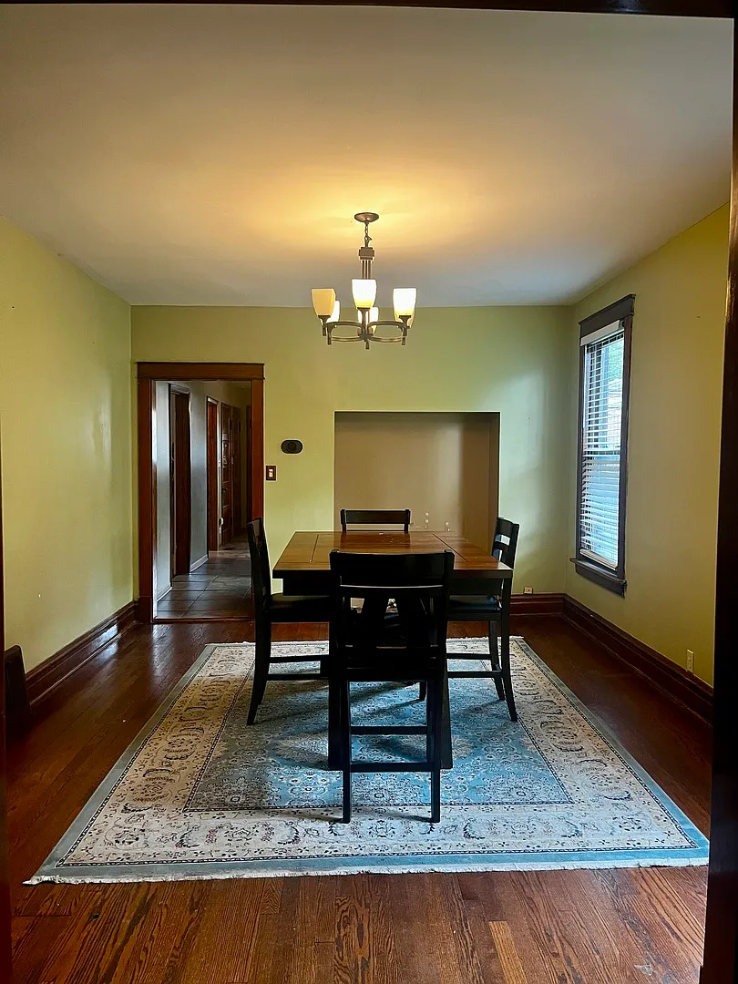 3 bed, 1330 sqft, $2,600 — Photo 3