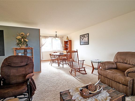4th image of 302 S James Ave
