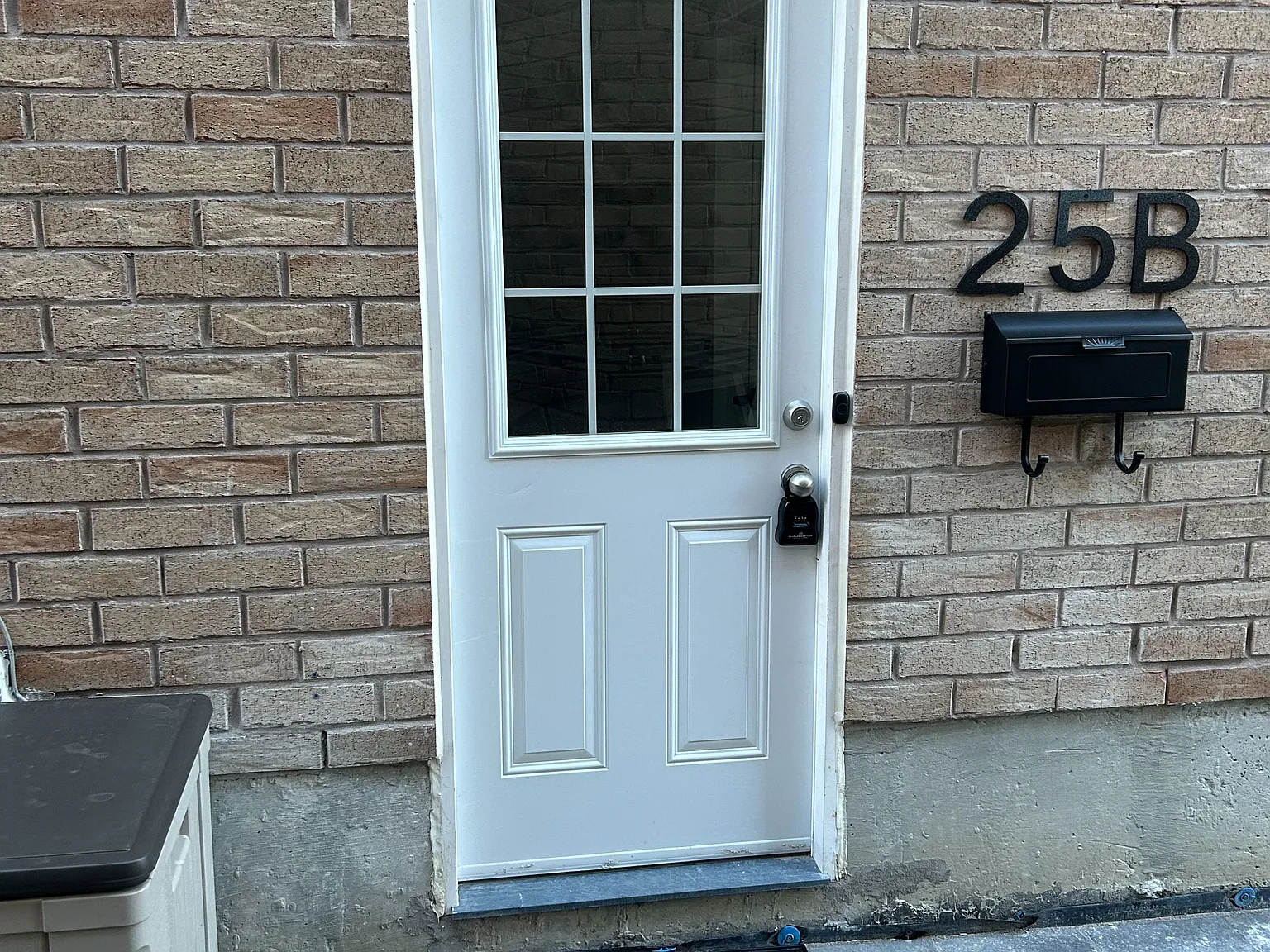 2 bed, $1,800 — Photo 2