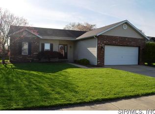 793 Forest Green Dr, O Fallon, IL 62269