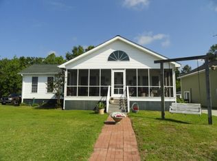 1429 Blackberry Bush Rd, Summerton, SC 29148